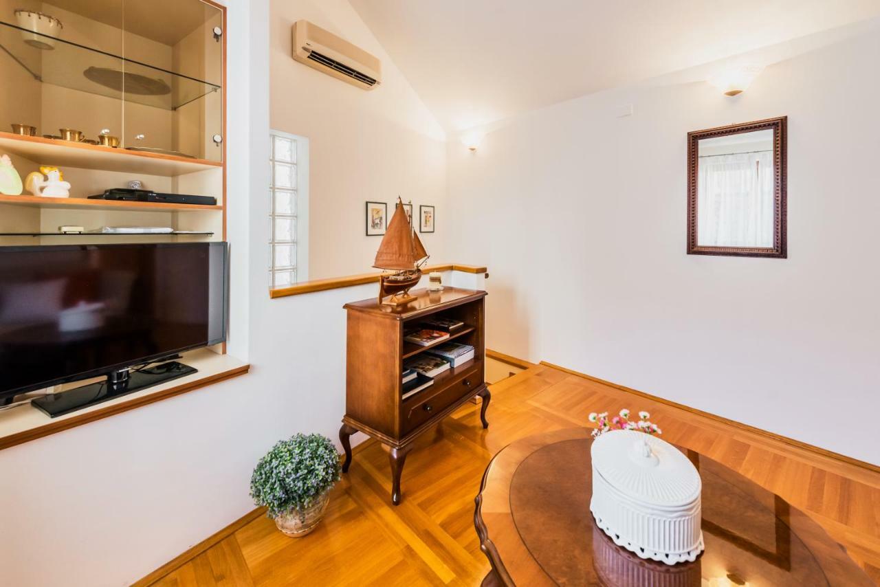 Apartment Kala Спліт Екстер'єр фото