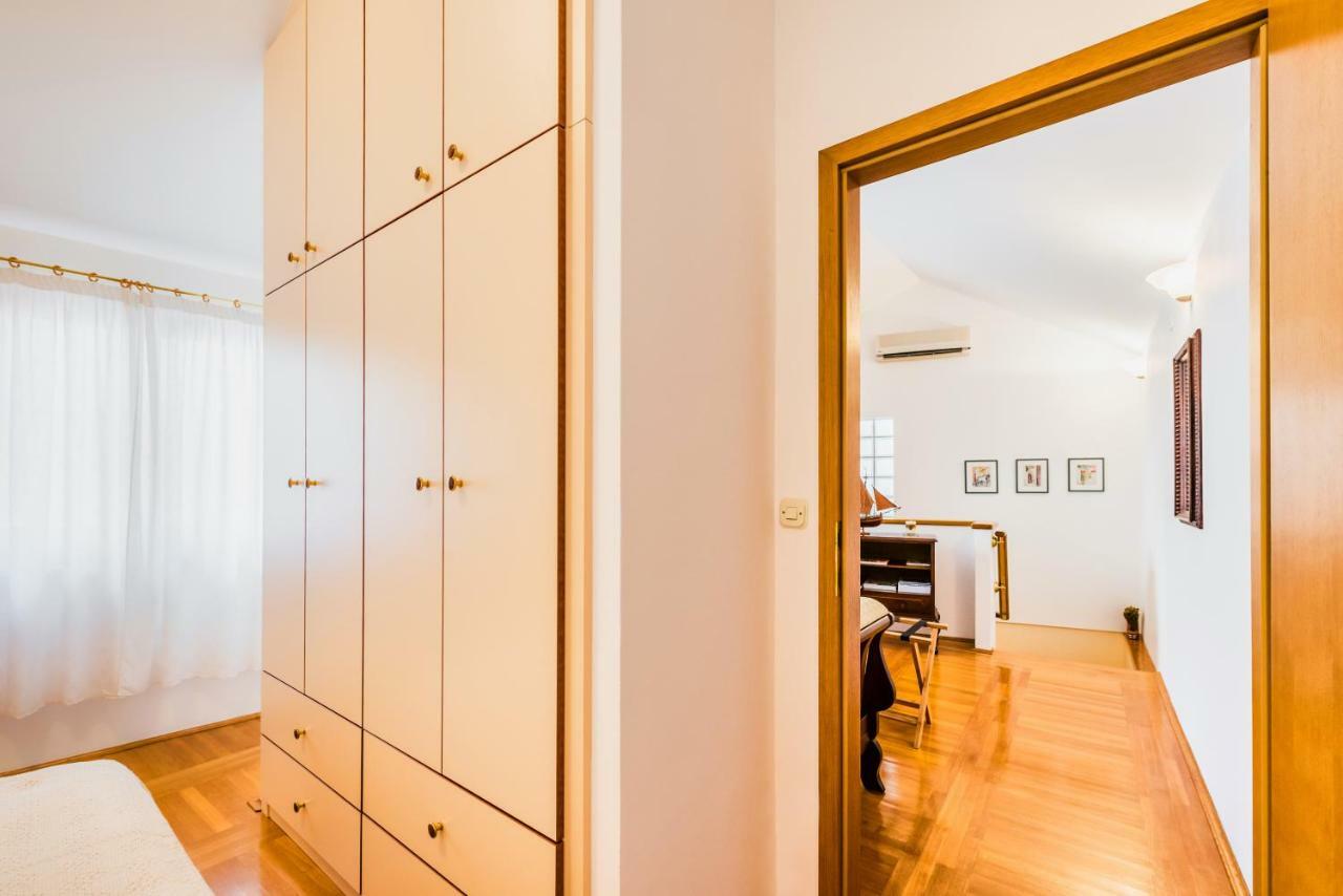 Apartment Kala Спліт Екстер'єр фото
