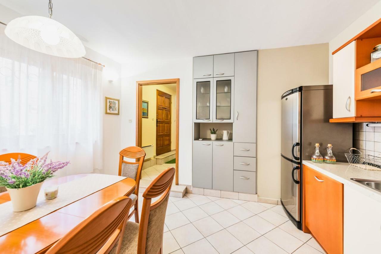 Apartment Kala Спліт Екстер'єр фото