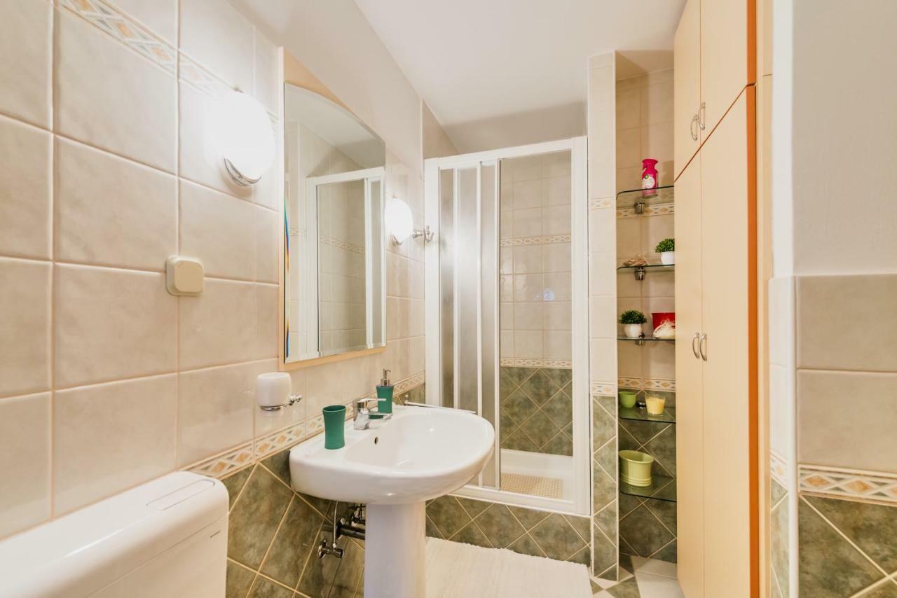 Apartment Kala Спліт Екстер'єр фото